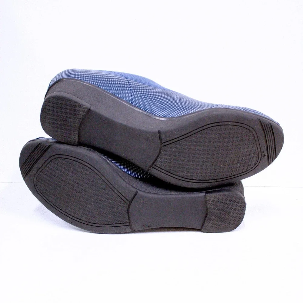 Charleston Shoe Co The Cape Toe Wedge Loafer V-Cut Low Heel Women's Size 8